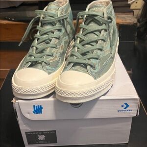 UNDEFEATED X CONVERSE CHUCK 70 MID UNISEX SIZE 10 MENS SIZE 12 WOMENS